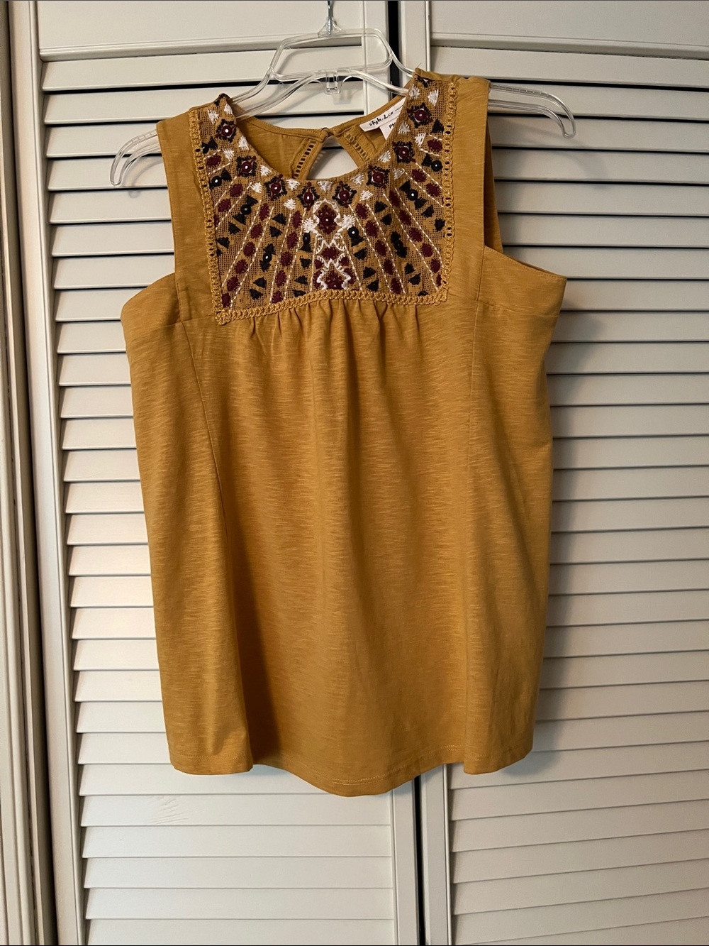 Style & Co. Mustard Embellished Keyhole Sleeveless Camisole